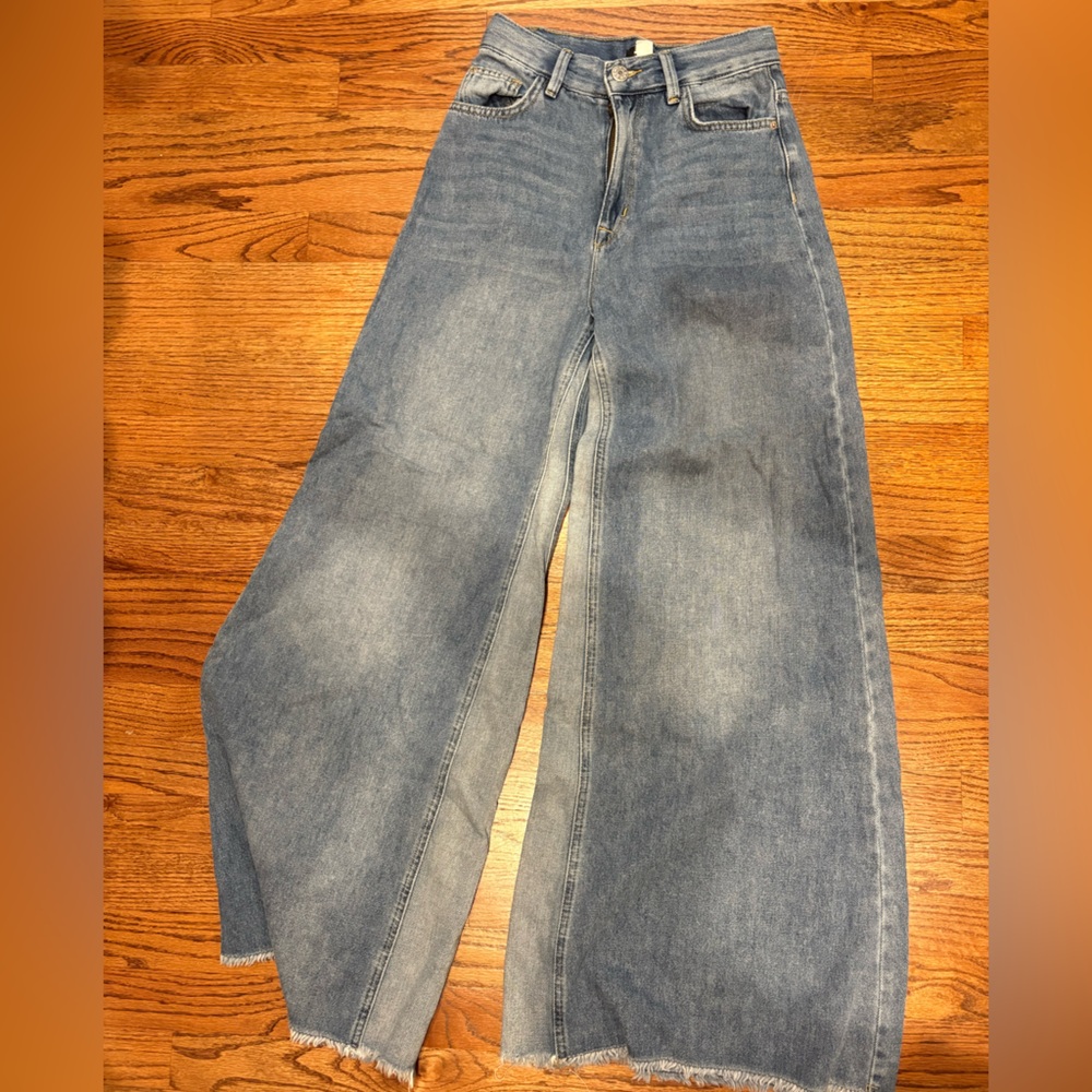 BDG Wide Leg Blue Jeans